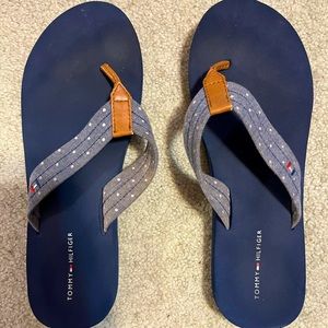 Tommy Hilfiger flip flops! Size 7.5-8